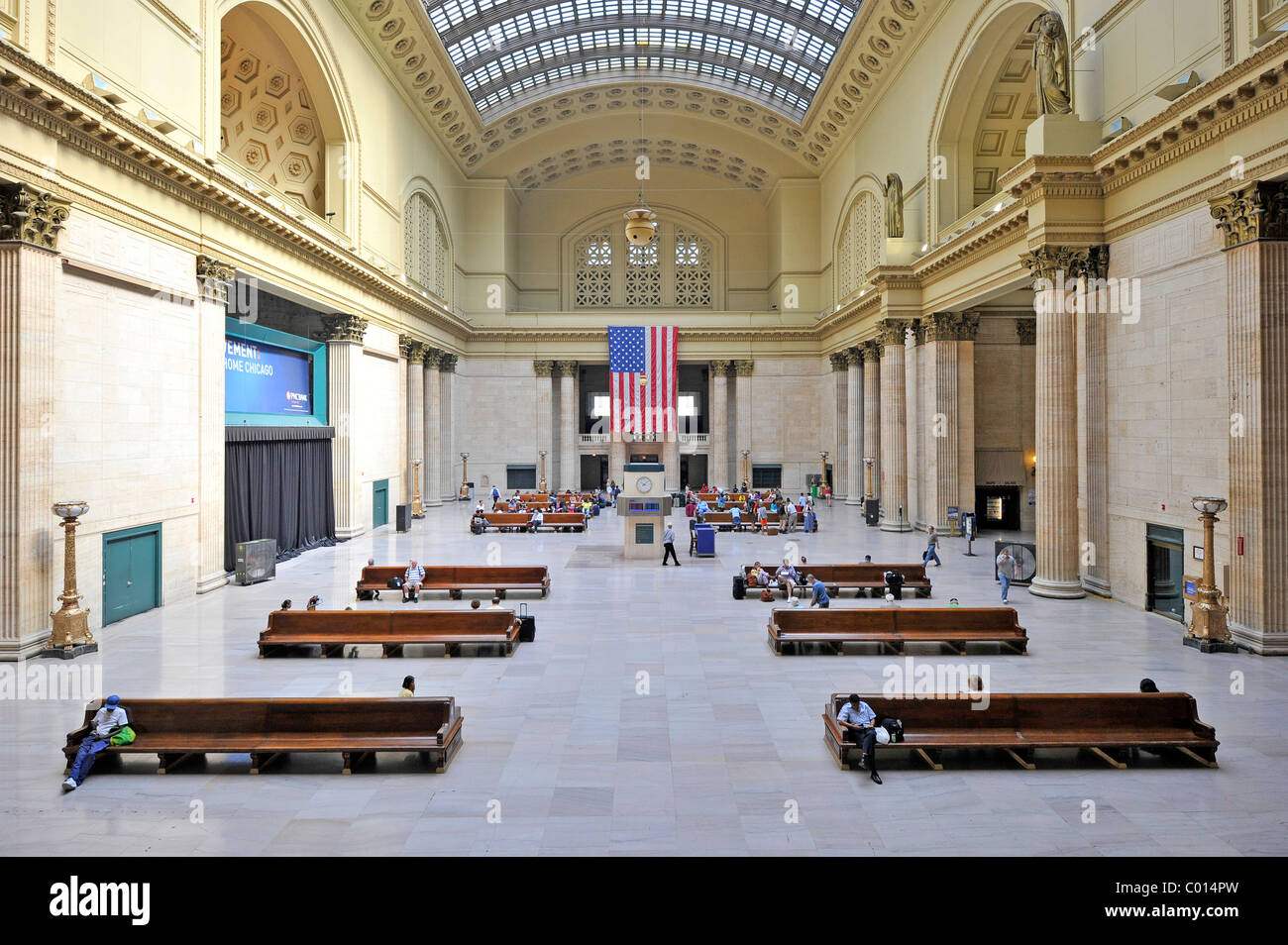 Vista interna della grande sala principale sala di attesa, Union Station, Chicago, Illinois, Stati Uniti d'America, STATI UNITI D'AMERICA Foto Stock