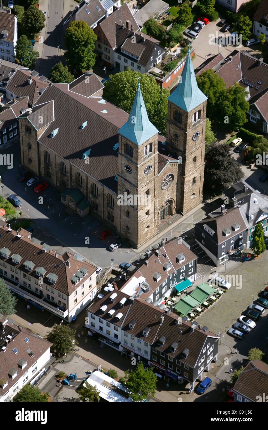 Vista aerea, chiesa Christuskirche, Marktplatz square, centro città, quartiere storico, Schwelm, Renania settentrionale-Vestfalia Foto Stock