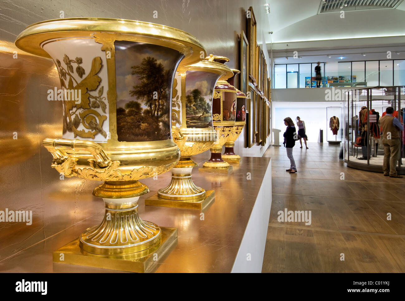 Presso la corte russa, una mostra presso il nuovo Museo Hermitage Amsterdam, Paesi Bassi, Europa Foto Stock