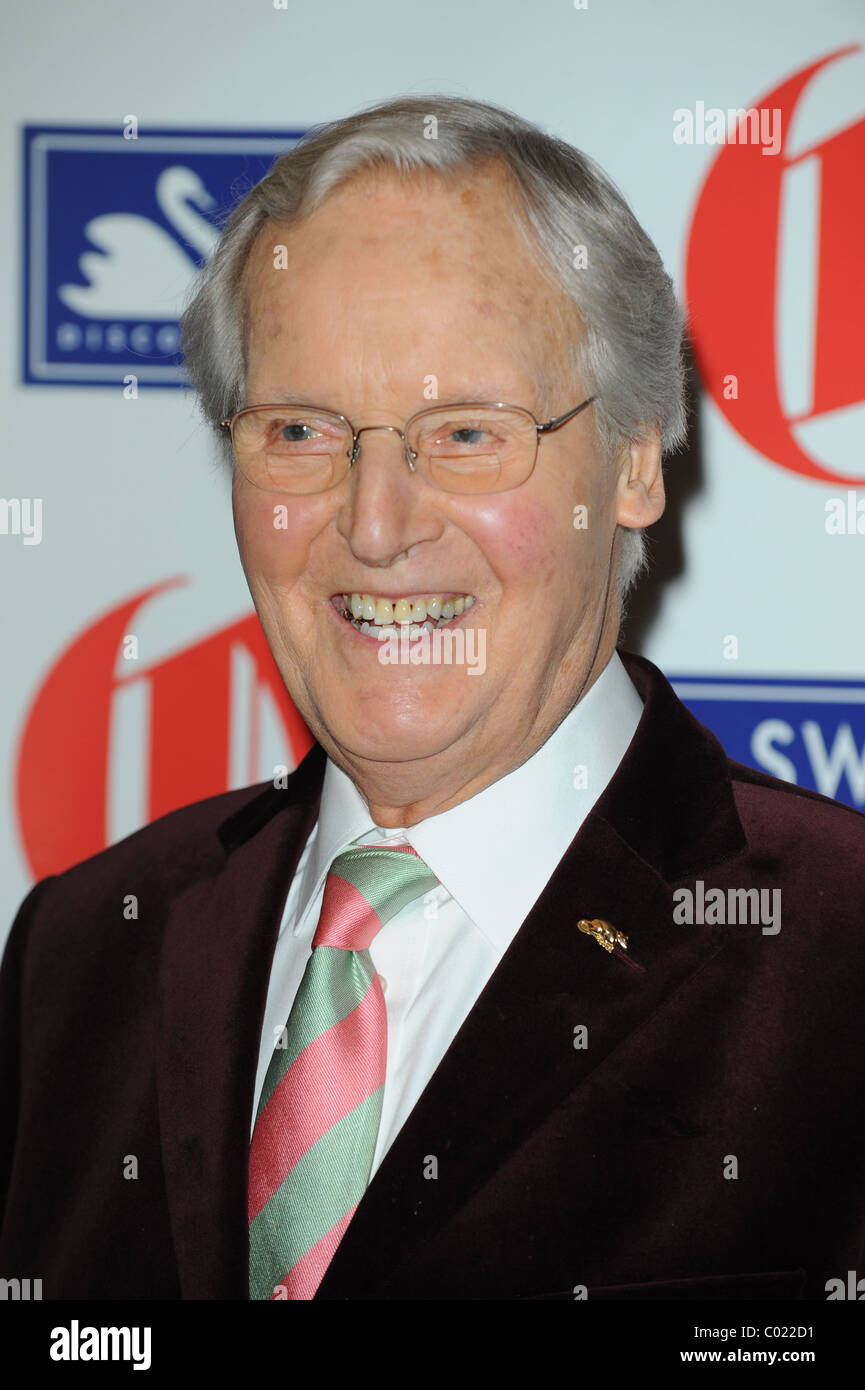 NICHOLAS PARSONS 2011 OLDIE OF THE YEAR AWARDS DI SIMPSON IN THE STRAND Londra Inghilterra 10 Febbraio 2011 Foto Stock