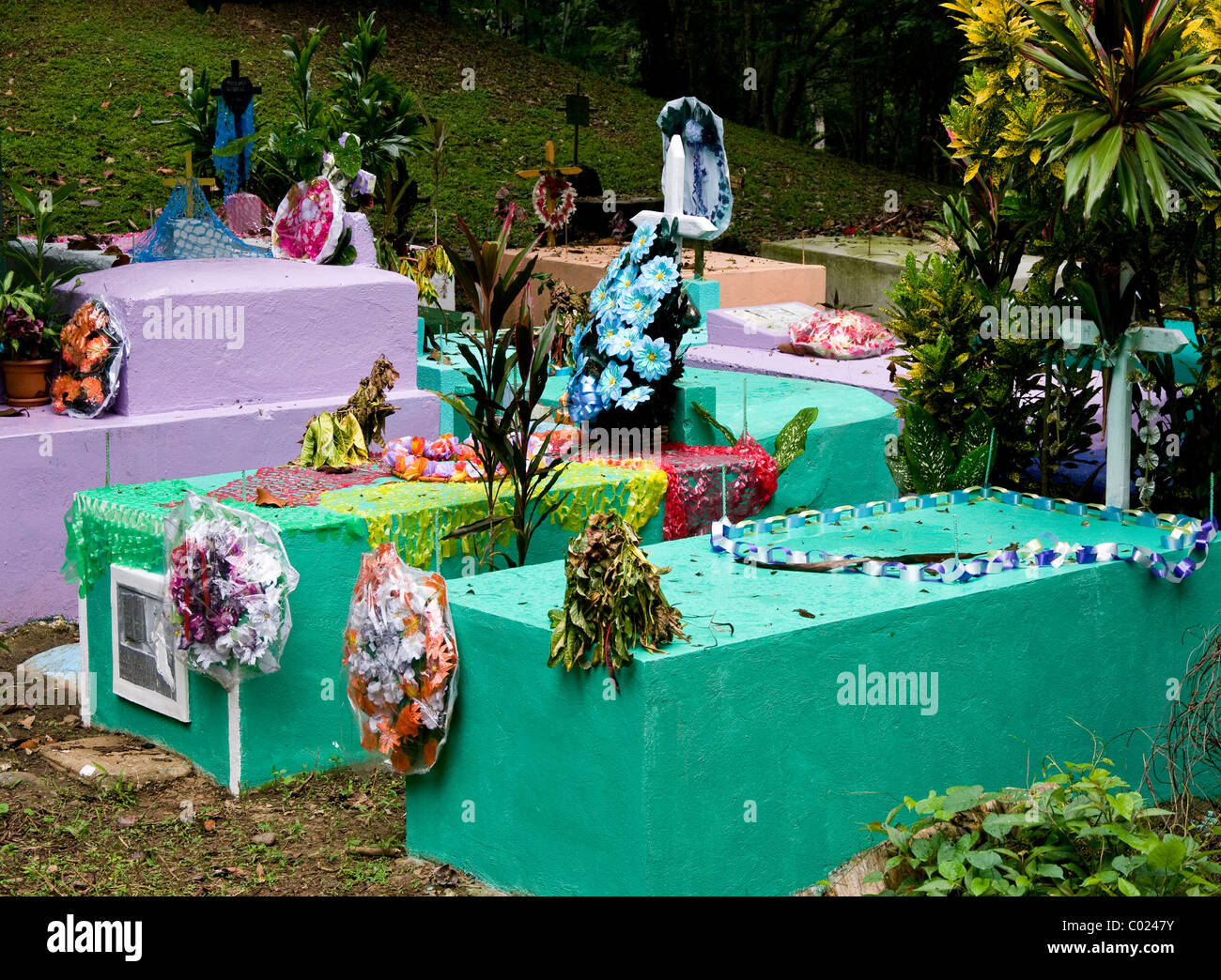 Guatemala. Izabal. Rio Dulce. Il cimitero. Foto Stock