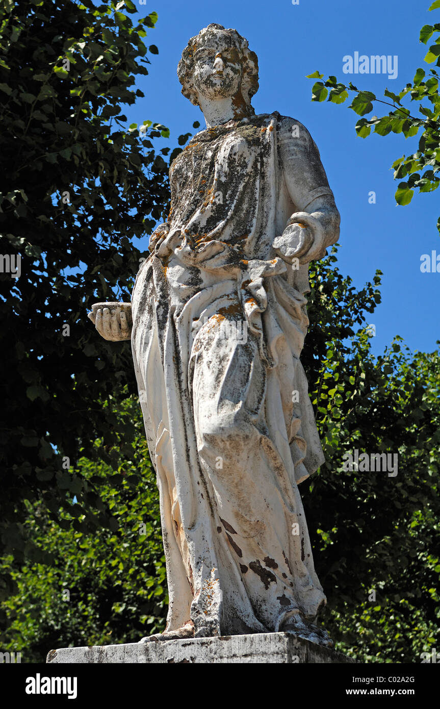 Scultura mitologica 'Hygieia con vaso di unguento, ' scultore Ignaz Lengelacher, Schlossplatz piazza del castello di Karlsruhe Foto Stock