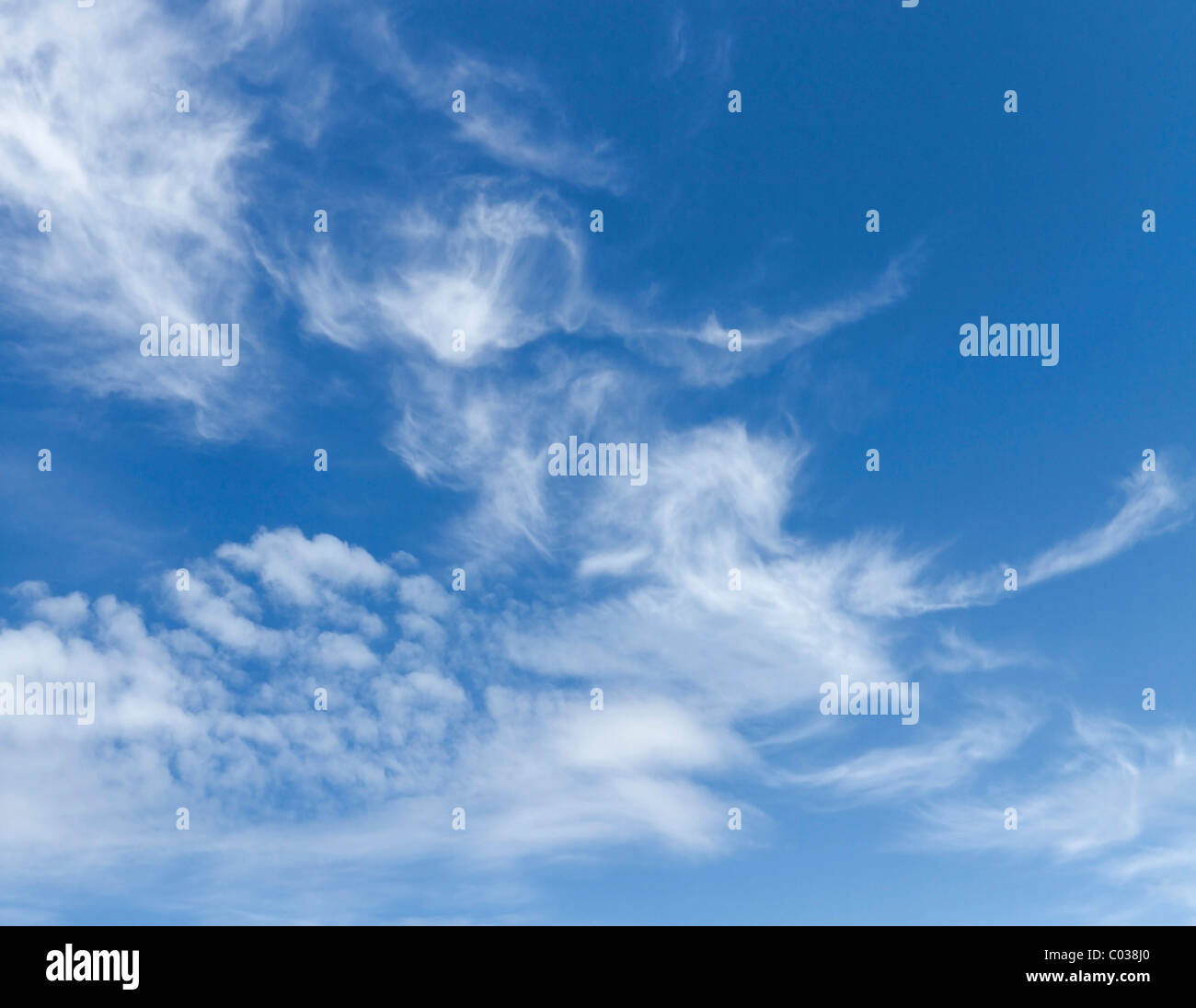 Moto vorticoso nuvole nel cielo Foto Stock