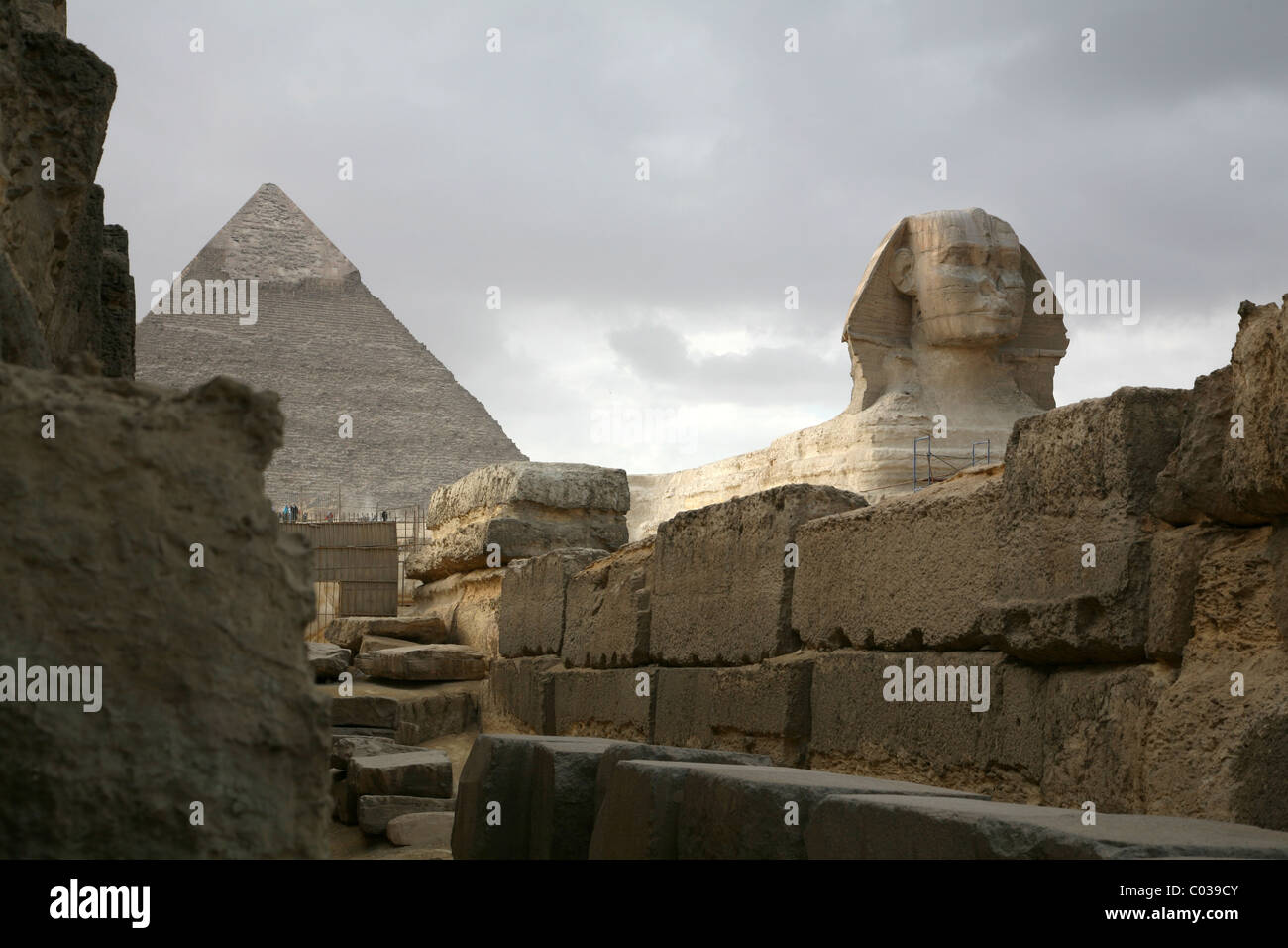 La sfinge e la Piramide di Giza, il Cairo, Egitto Foto Stock