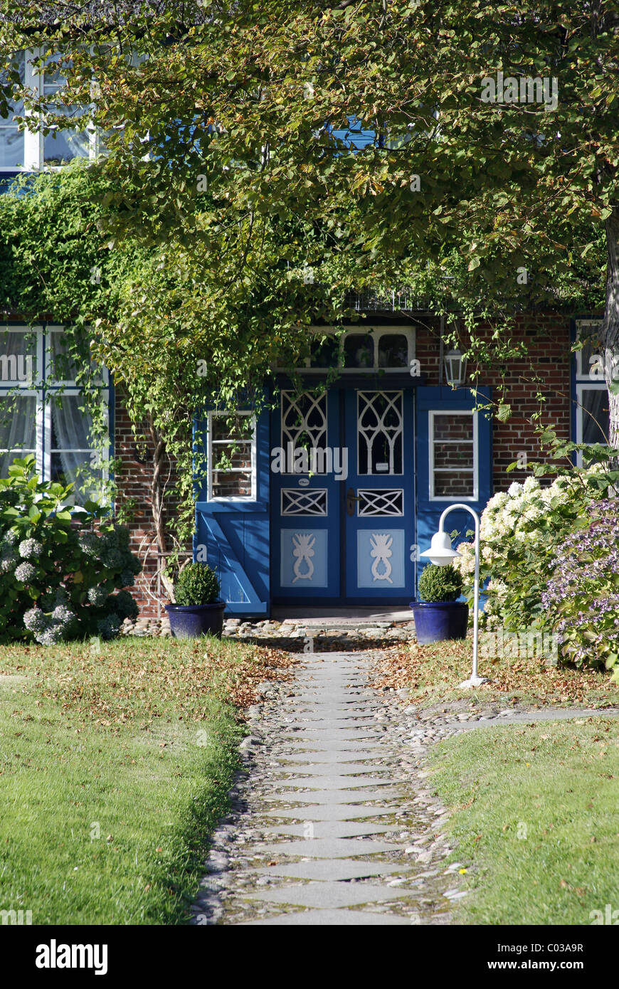 Porta di una casa frisone, Keitum, isola di Sylt, Nord Friesland, Schleswig-Holstein, Germania, Europa Foto Stock