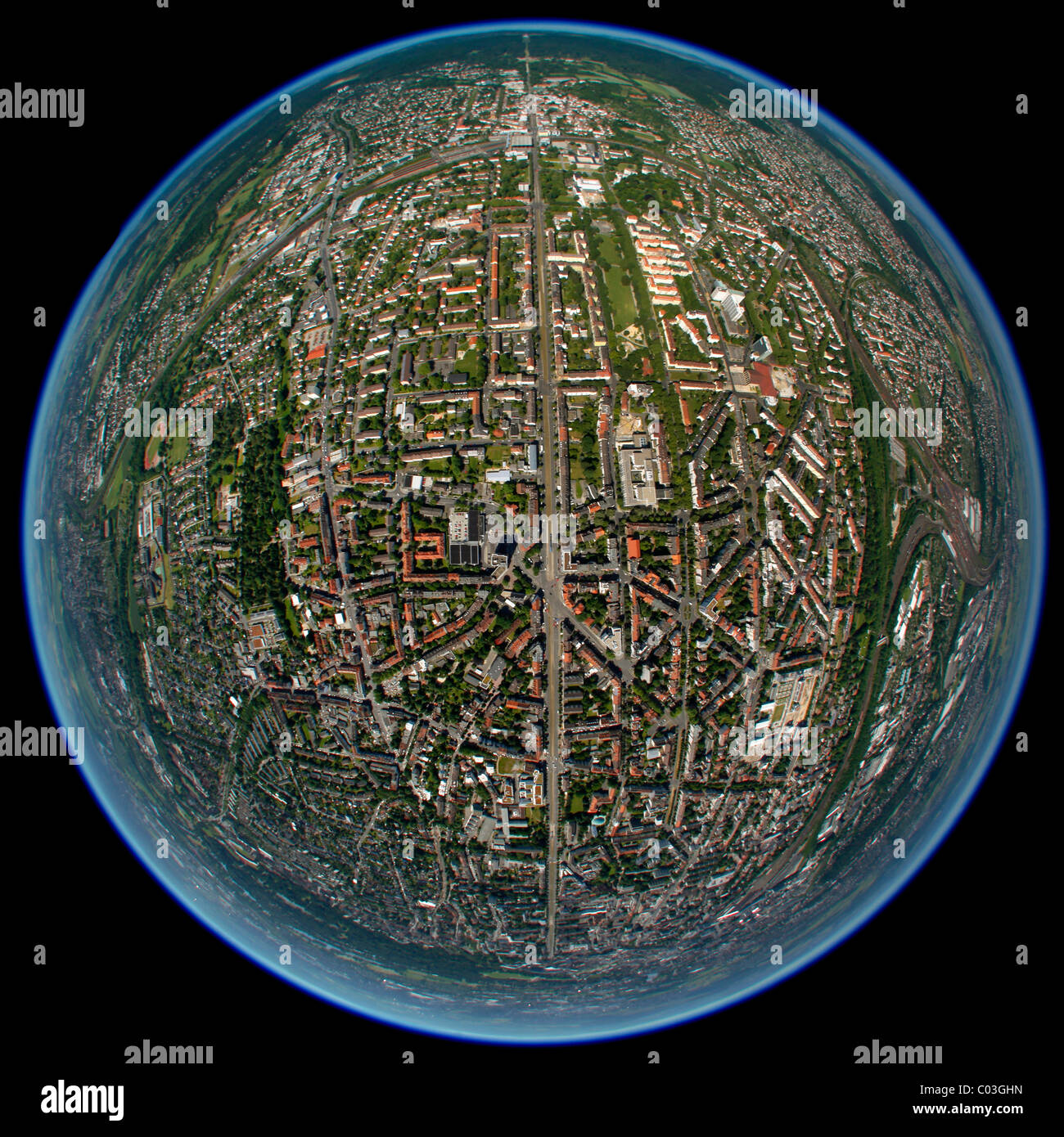 Vista aerea, fisheye, panorama sferica, Wilhelmshoeher Allee, la strada principale e il centro della città di Kassel, Hesse Foto Stock