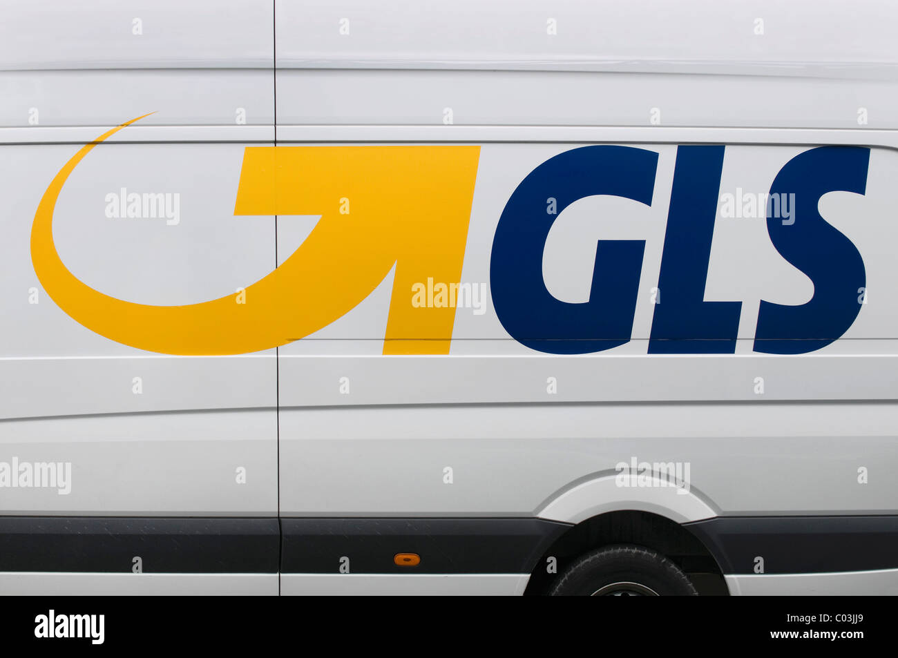 GLS Logo su un furgone per consegne, General Logistics Systems, pacchi e dei servizi espresso, il fornitore di servizi Foto Stock