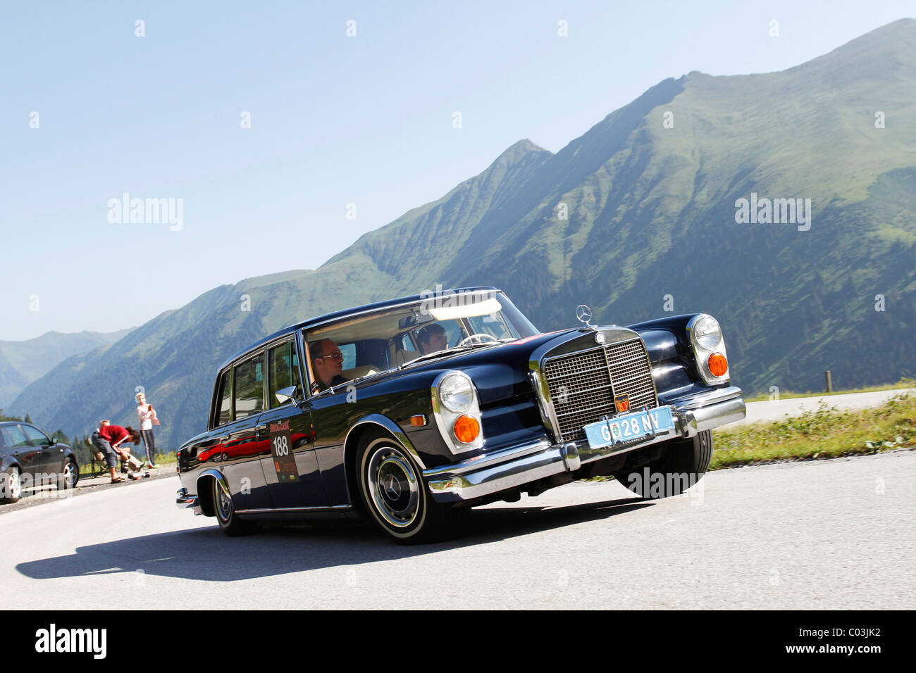 Mercedes-Benz 600 pullman, costruito nel 1968, Soelkpass, Ennstal Classic Vintage 2010 auto da rally, Groebming, Stiria, Austria, Europa Foto Stock