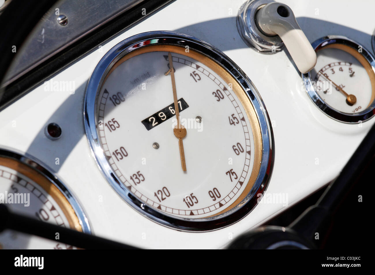 Il contagiri, BMW 328, costruito nel 1937, Ennstal Classic Vintage 2010 auto da rally, Groebming, Stiria, Austria, Europa Foto Stock