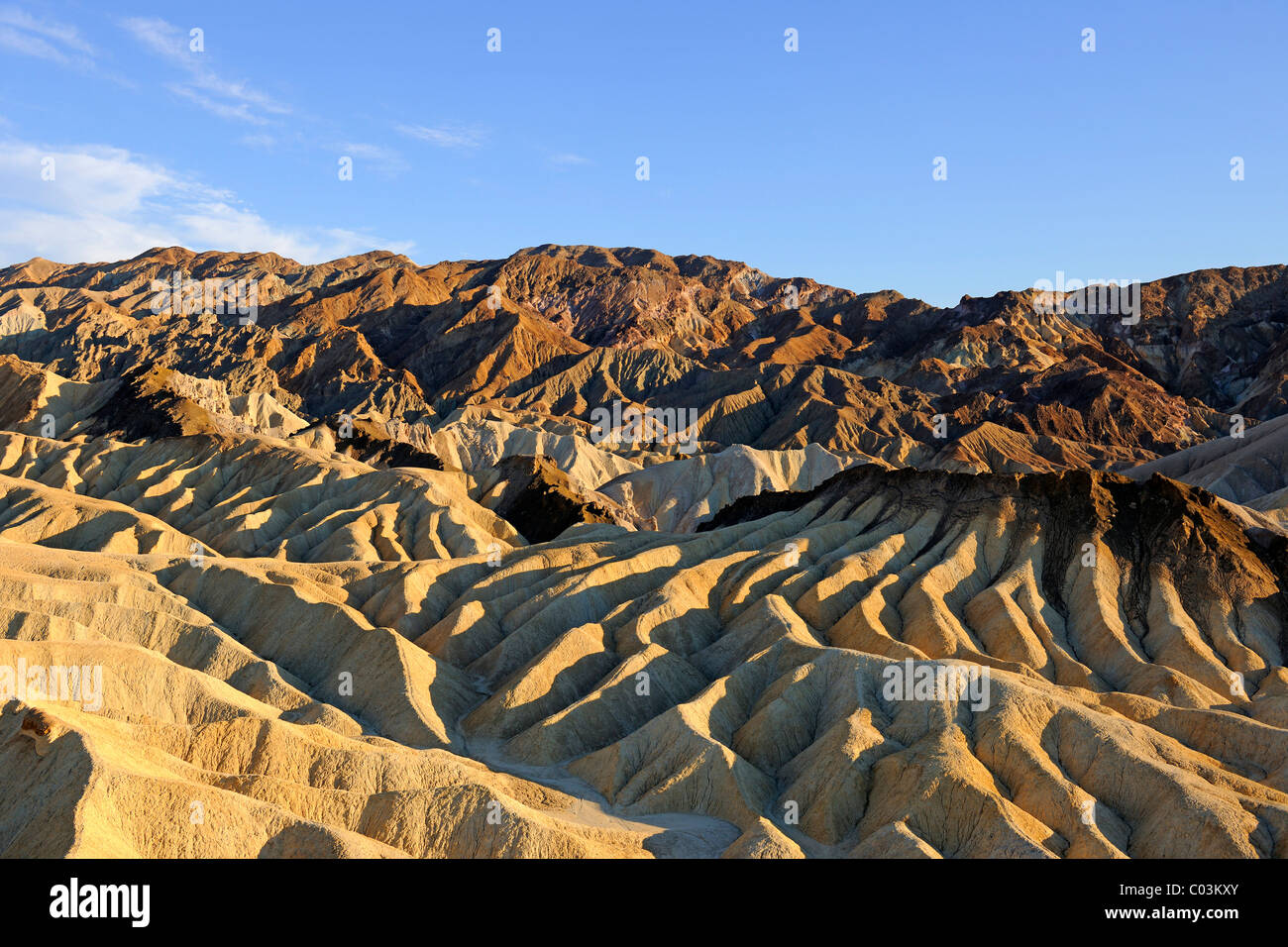 Le formazioni rocciose sul punto Zabriske nella luce della sera, il Parco Nazionale della Valle della Morte, California, USA, America del Nord Foto Stock