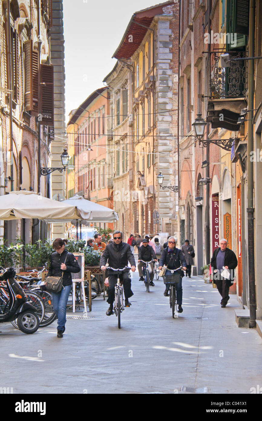 Ciclisti a Firenze. Foto Stock