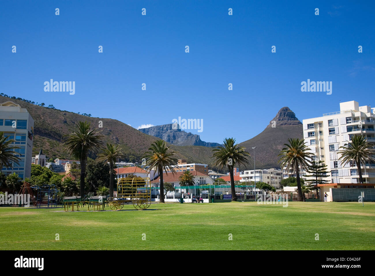 Sea Point Promenade vista Lions Head Foto Stock