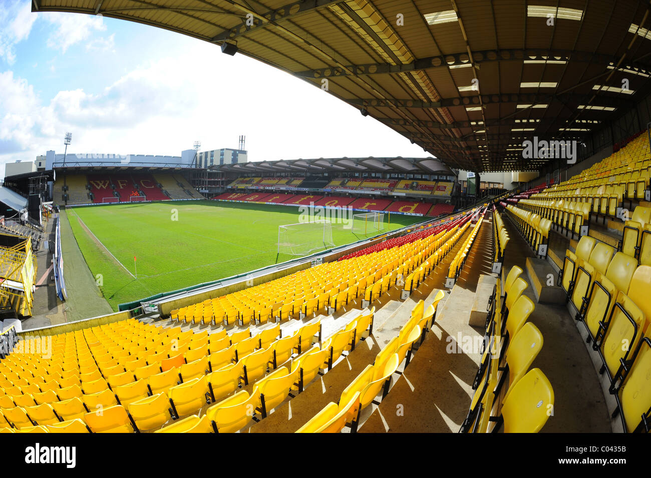 Vista interna Vicarage Road Stadium, Watford, casa di Watford Football Club e Saraceni Rugby Football Club Foto Stock