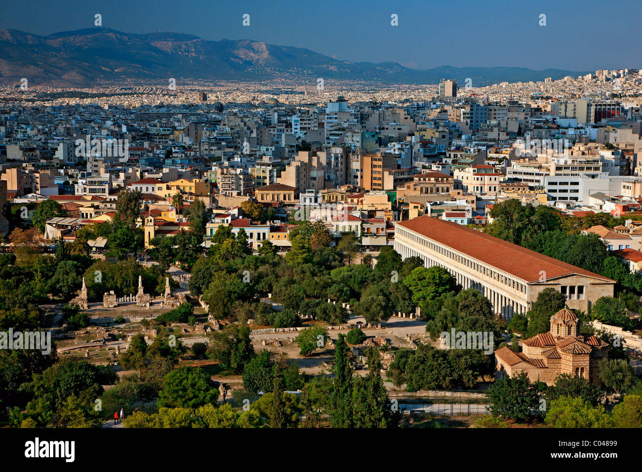 Vista panoramica di gran parte dell'Antica Agorà di Atene, Grecia Foto Stock