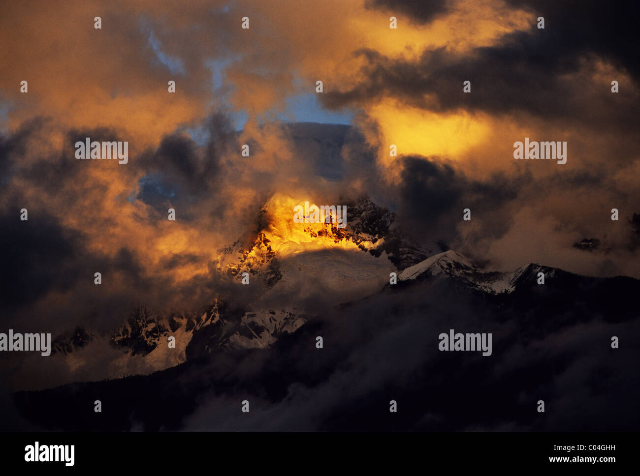 Kawa Dampa montagna in Meili mountain range sul confine di Yunnan e Tibet. Foto Stock