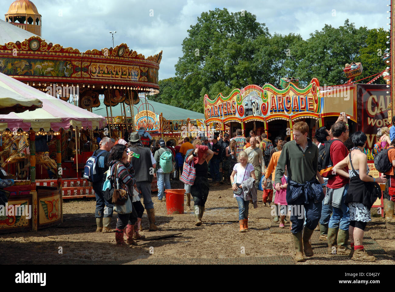 Bambini fiera del vapore DEL FESTIVAL WOMAD, Malmesbury, Wiltshire, Regno Unito Foto Stock