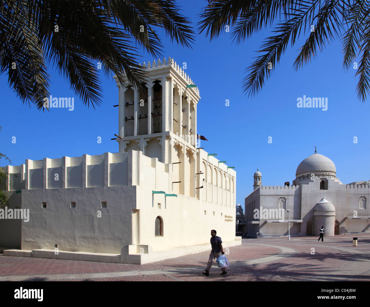 Il Qatar Doha, Casa del patrimonio, architettura tradizionale, torre eolica, Foto Stock