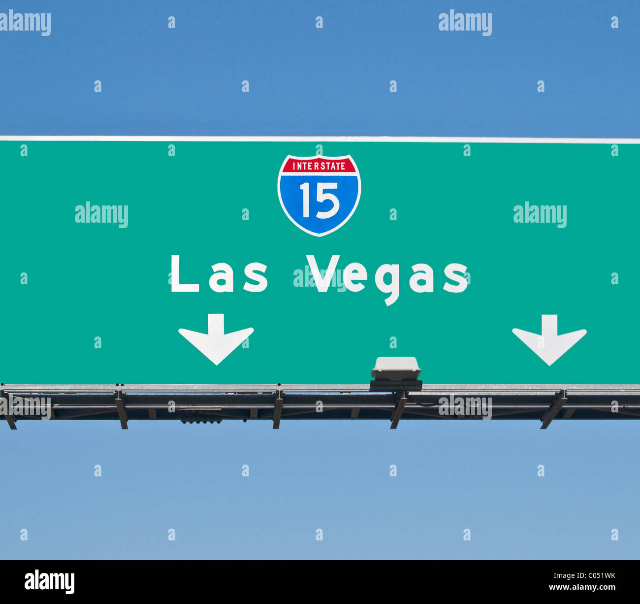 Las Vegas I-15 Freeway firmare in presenza di luce solare intensa. Foto Stock