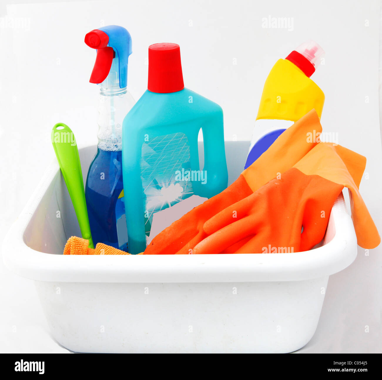 Diversi tipi di prodotti di pulizia in Foto Stock