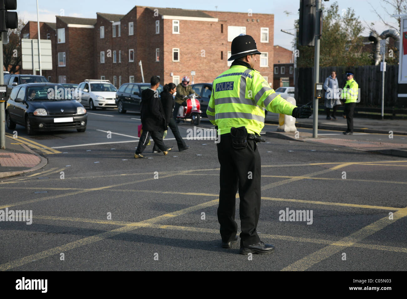 Leicestershire vicino di polizia stradale e il traffico diretto Foto Stock