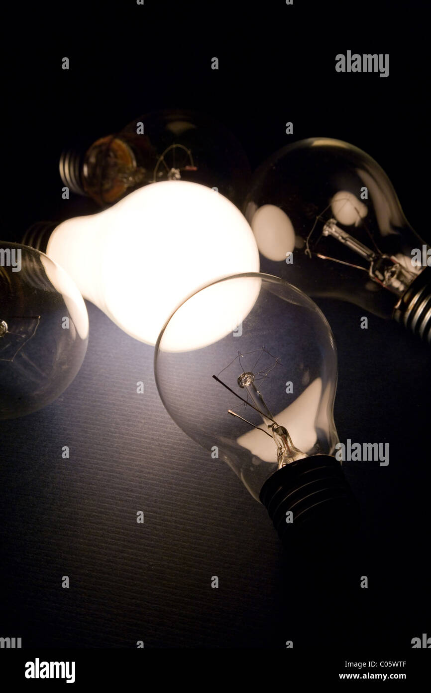 Luce brillante lampadina close up shot Foto Stock