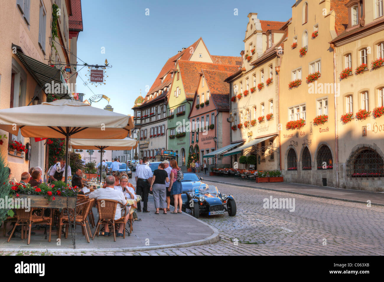 Herrngasse Street nel quartiere storico, Rothenburg ob der Tauber, Strada Romantica, Media Franconia, Franconia, Bavaria Foto Stock