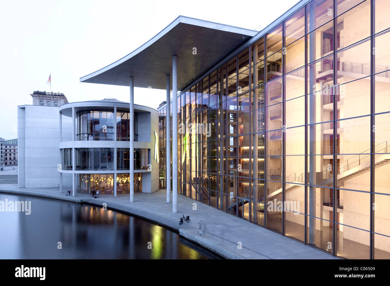 Paolo Loebe Edificio, amministrazione del Bundestag e gli uffici dei deputati, Berlin-Mitte, Berlino, Germania Europa Foto Stock