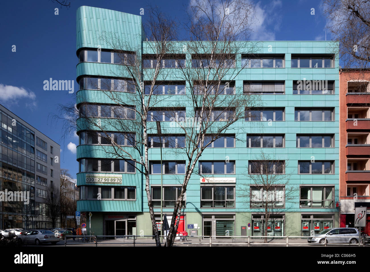 Moderno edificio di uffici, Moabit, Tiergarten di Berlino, Germania, Europa Foto Stock