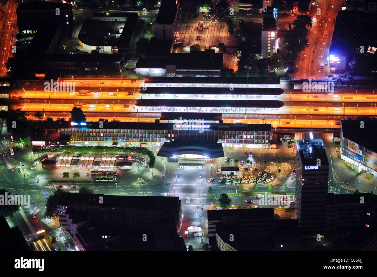Vista aerea, night shot, stazione centrale, Extraschicht 2010, notte di cultura industriale, festival estivo di Foto Stock