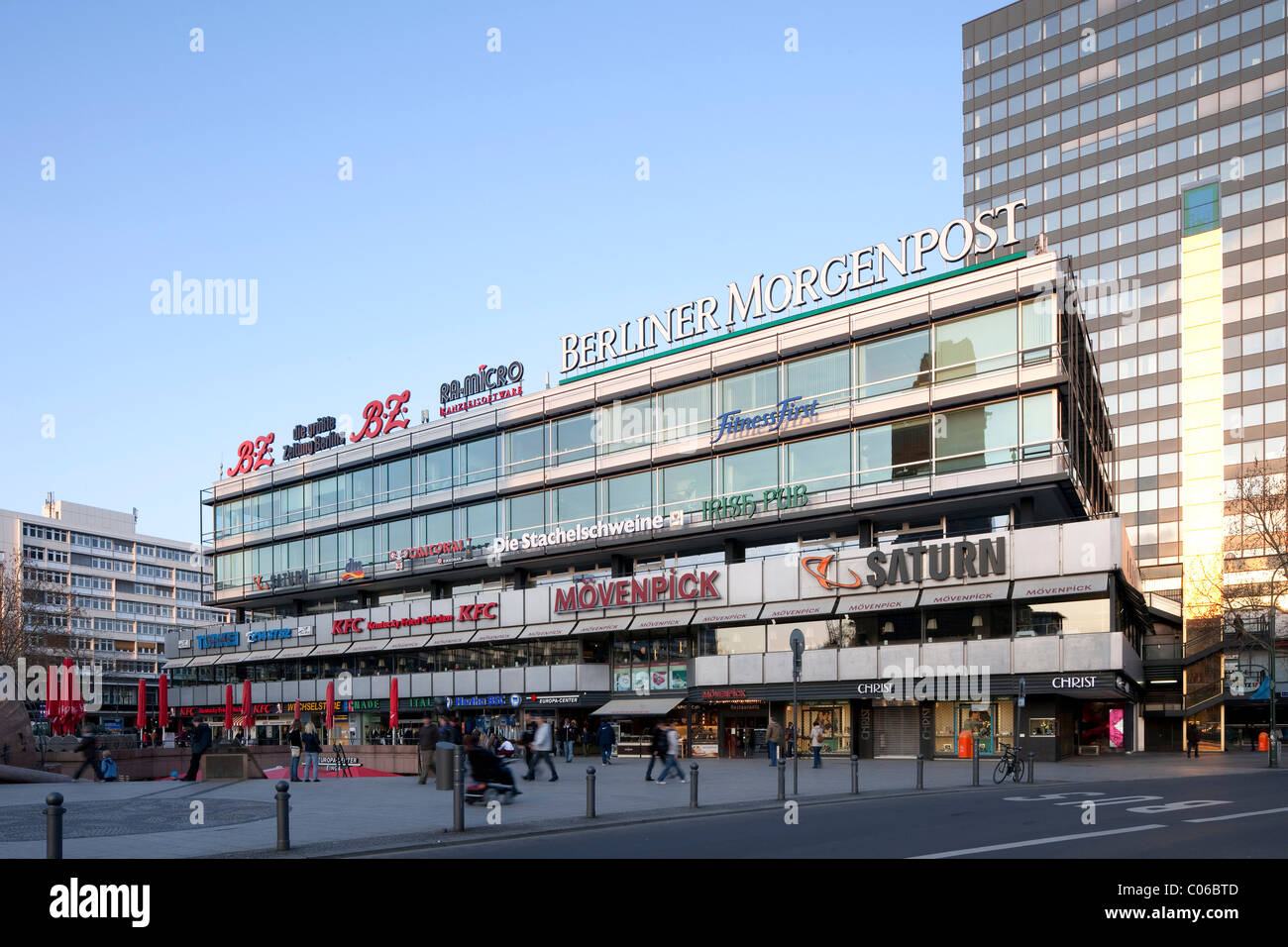 Europa Center shopping mall, il quartiere di Charlottenburg di Berlino, Germania, Europa Foto Stock