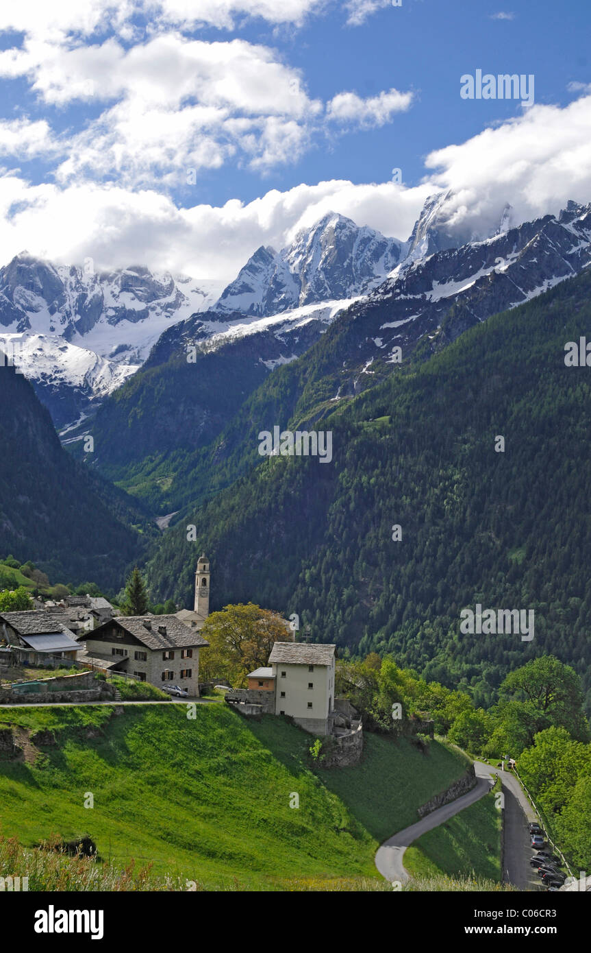 Soglio, Bregaglia del cantone dei Grigioni, Svizzera, Europa Foto Stock