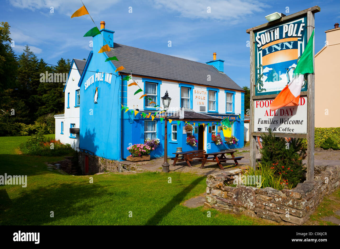 Nei primi anni del XX secolo Antartico Explorer Tom Crean's Pub, il polo sud Inn, Anascaul, penisola di Dingle, nella contea di Kerry, Irlanda Foto Stock