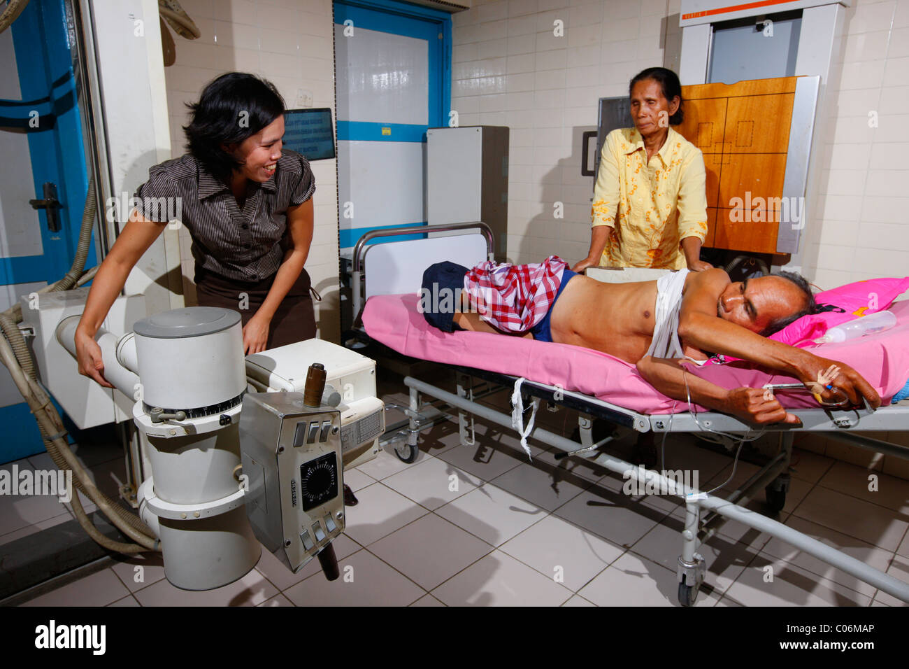 I raggi X, radiografia, ospedale, Balinge, Batak regione, nell isola di Sumatra, in Indonesia, in Asia Foto Stock