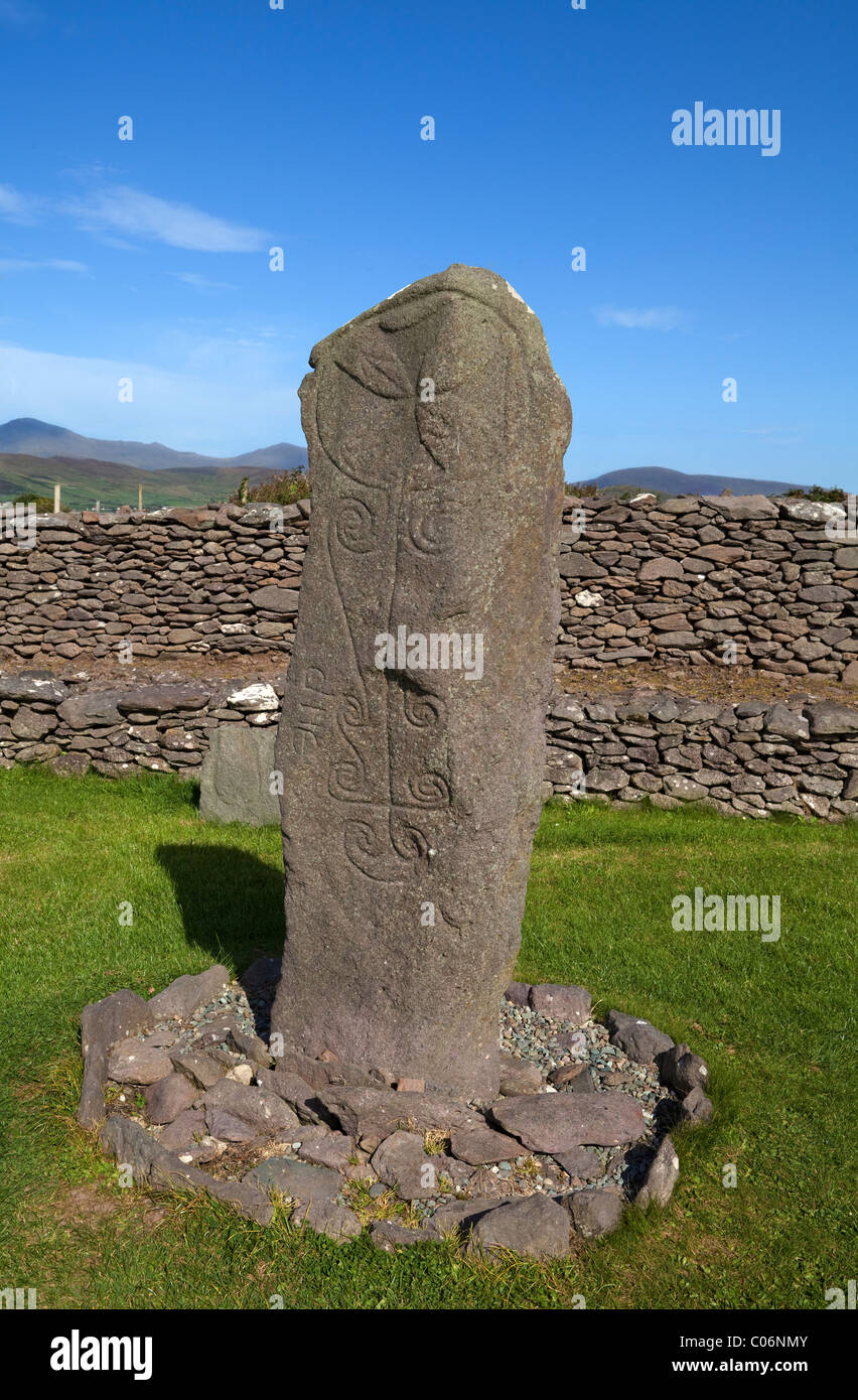 Scolpito in pietra permanente, nell'Reask sito monastico, vicino a Ballyferriter, penisola di Dingle, nella contea di Kerry, Irlanda Foto Stock