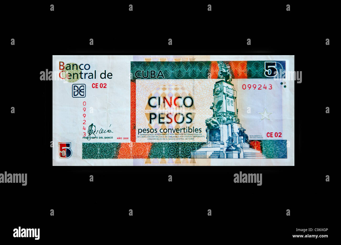 Cuba, La Habana. "Pesos convertibili', i pesos utilizzato dai turisti in Cuba. Si tratta di un 5 pesos nota. Foto Stock