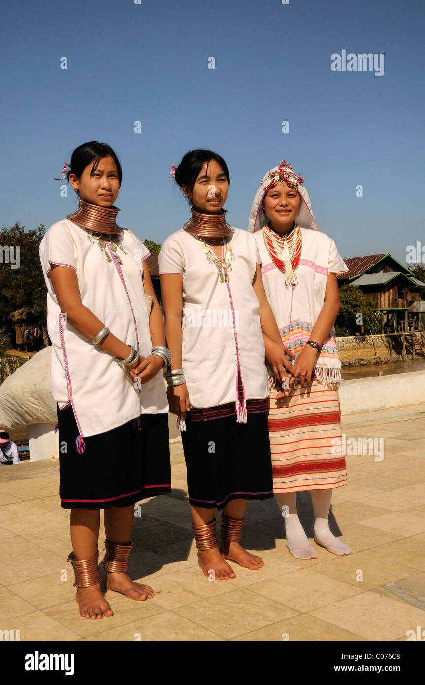 Padaung, a collo lungo le donne, Kekawngdu, Kayan, minoranza etnica rimovibile con anelli di ottone, MYANMAR Birmania, Asia sud-orientale, Asia Foto Stock