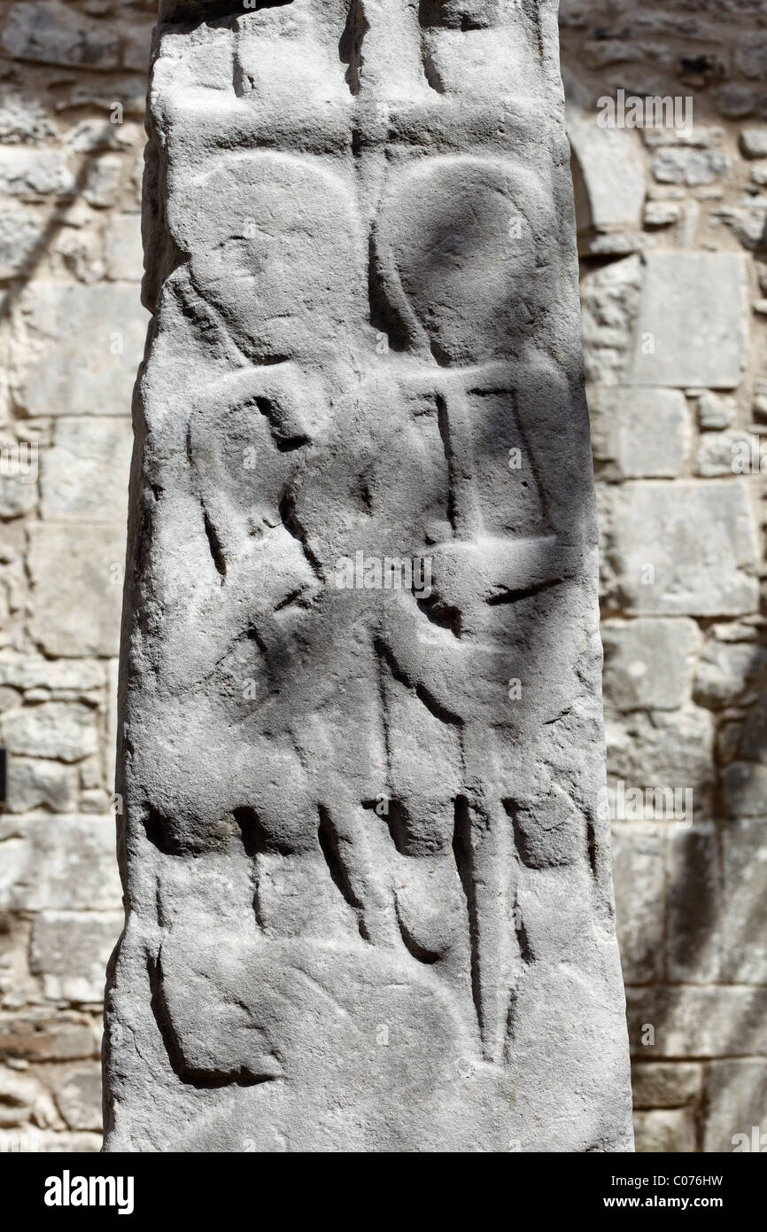 Alta croce, Kilfenora Cathedral, Burren, County Clare, Irlanda, Europa Foto Stock