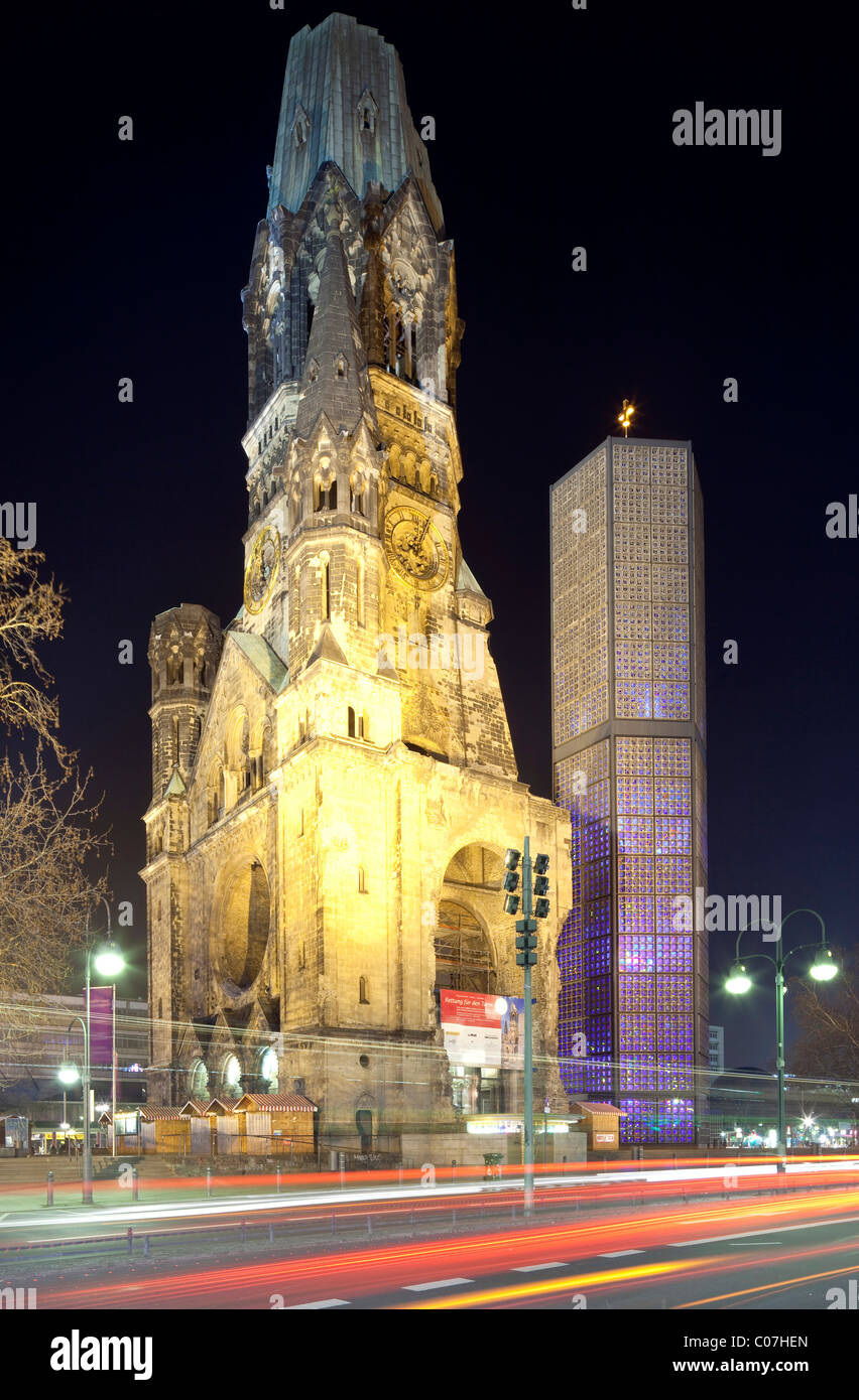 Kaiser Wilhelm Memorial Church, Breitscheidplatz, Charlottenburg di Berlino, Germania, Europa Foto Stock