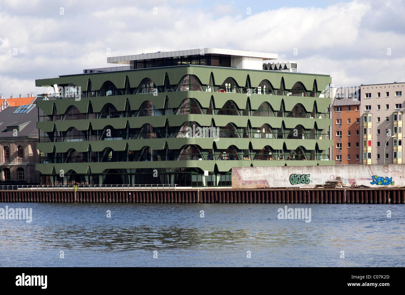 Etichette2 Fashion Centre nel porto orientale Friedrichshain di Berlino, Germania, Europa Foto Stock