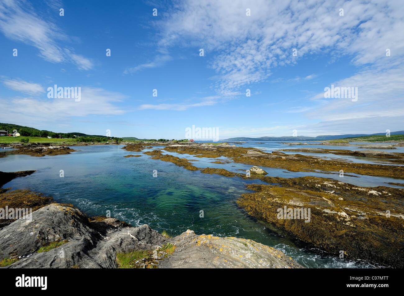 Per RV 17 coast road, Norvegia del Nord, Norvegia, Scandinavia, Europa Foto Stock