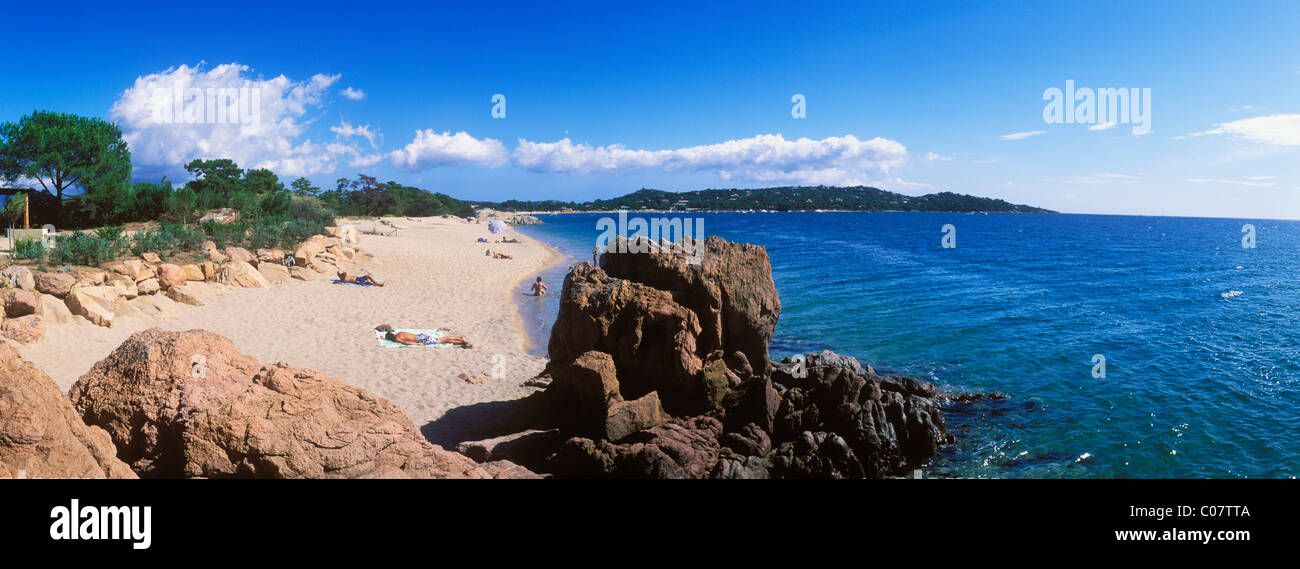 Spiaggia di sabbia, Cala Rossa, East Coast, Golfe de Porto Vecchio, in Corsica, Francia, Europa Foto Stock