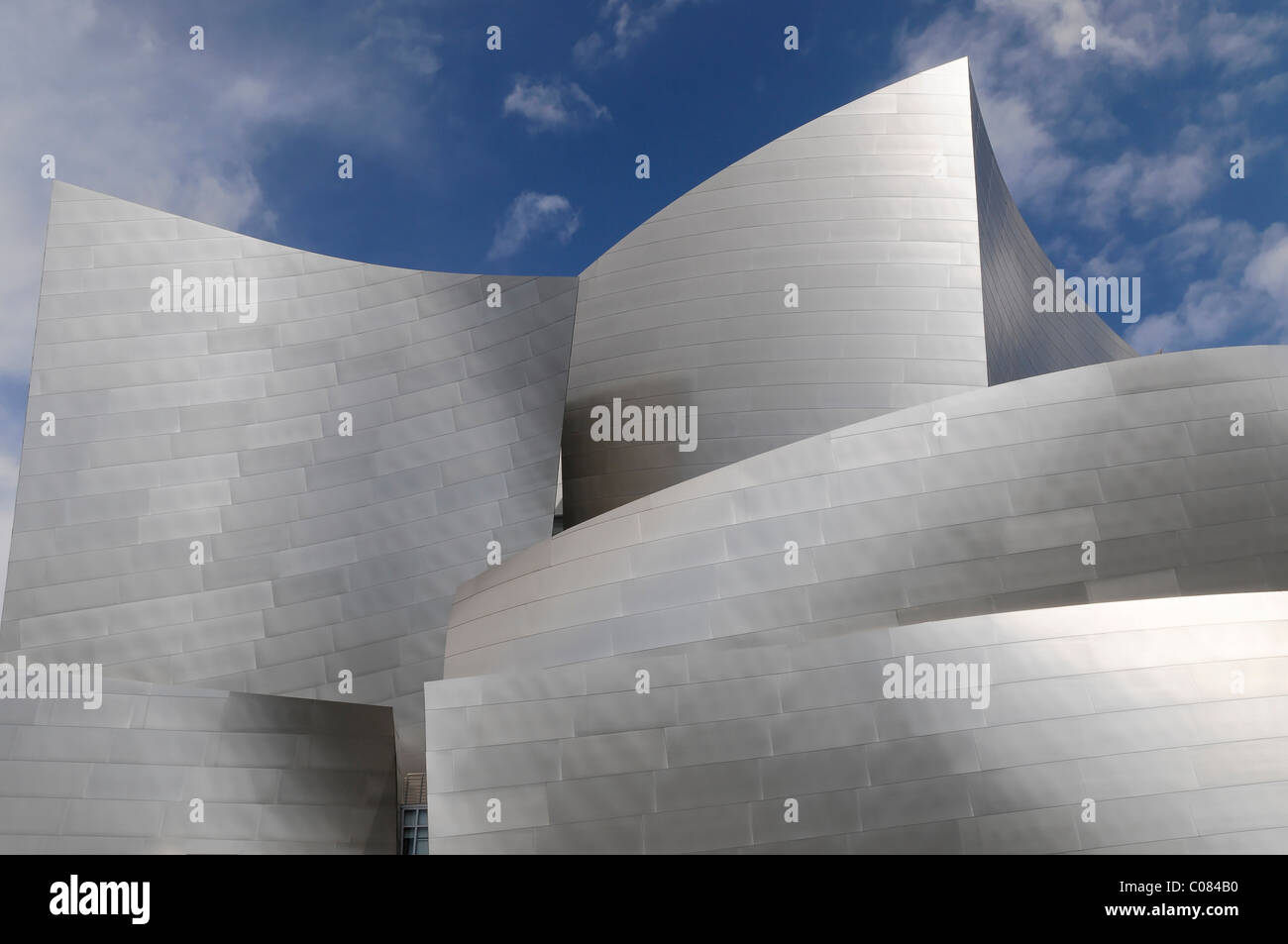 Vista parziale, Walt Disney Concert Hall di Frank Gehry, Los Angeles, California, Stati Uniti d'America Foto Stock