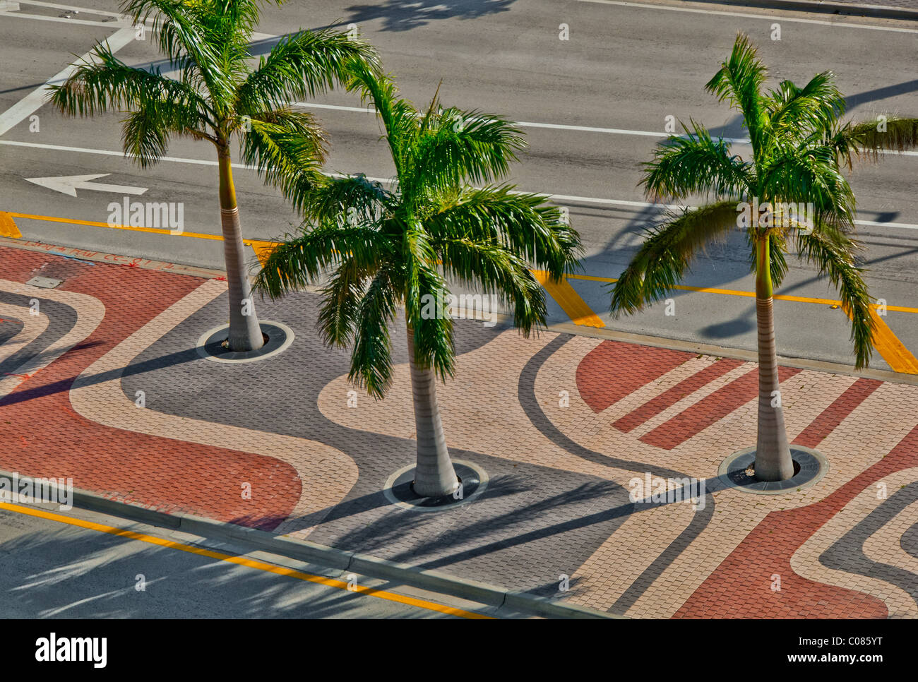 Il marciapiede design su Biscayne Boulevard in downtown Miami, Florida, Stati Uniti d'America Foto Stock