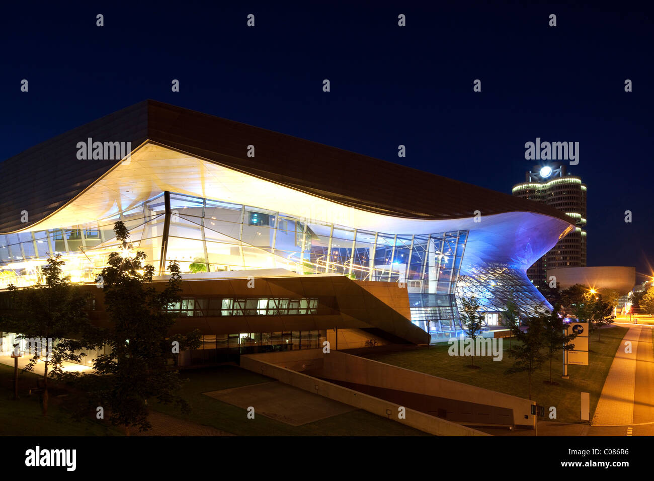 BMW World, Bavarian Motor Works, Monaco di Baviera, Germania, Europa Foto Stock