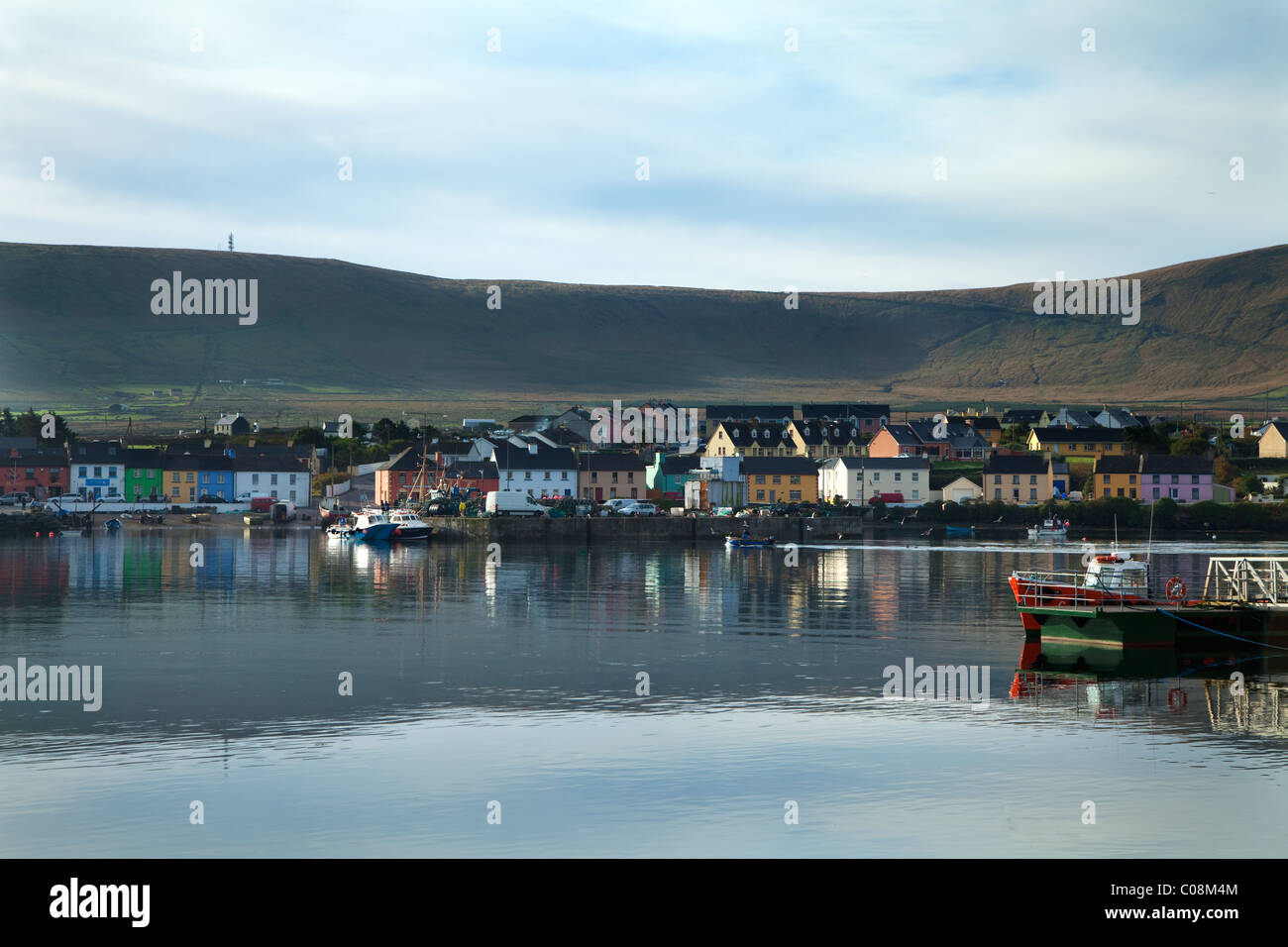 Il porto di Portmagee sull'anello di Kerry, la Contea di Kerry, Irlanda Foto Stock