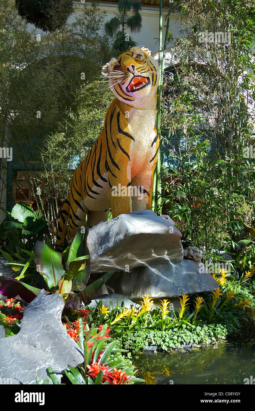 Una tigre nel nuovo anno cinese visualizzare al Bellagio e del Conservatorio botanico di Las Vegas Foto Stock