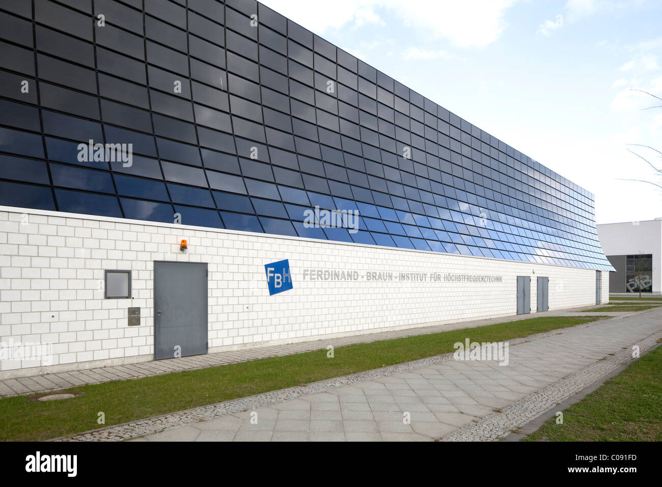 Ferdinand-Braun Istituto per la tecnologia ad alta frequenza, Adlershof della Città della Scienza, Berlino, Germania, Europa Foto Stock