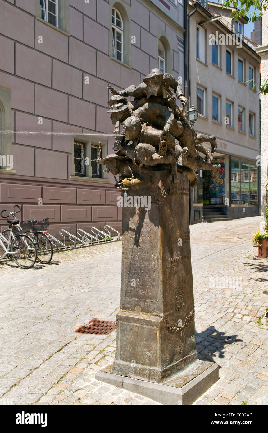 Die verdruckten Allgaeuer o il timido Allgaeu persone, figura fontana, Wangen, Allgaeu, Baden-Wuerttemberg, Germania, Europa Foto Stock