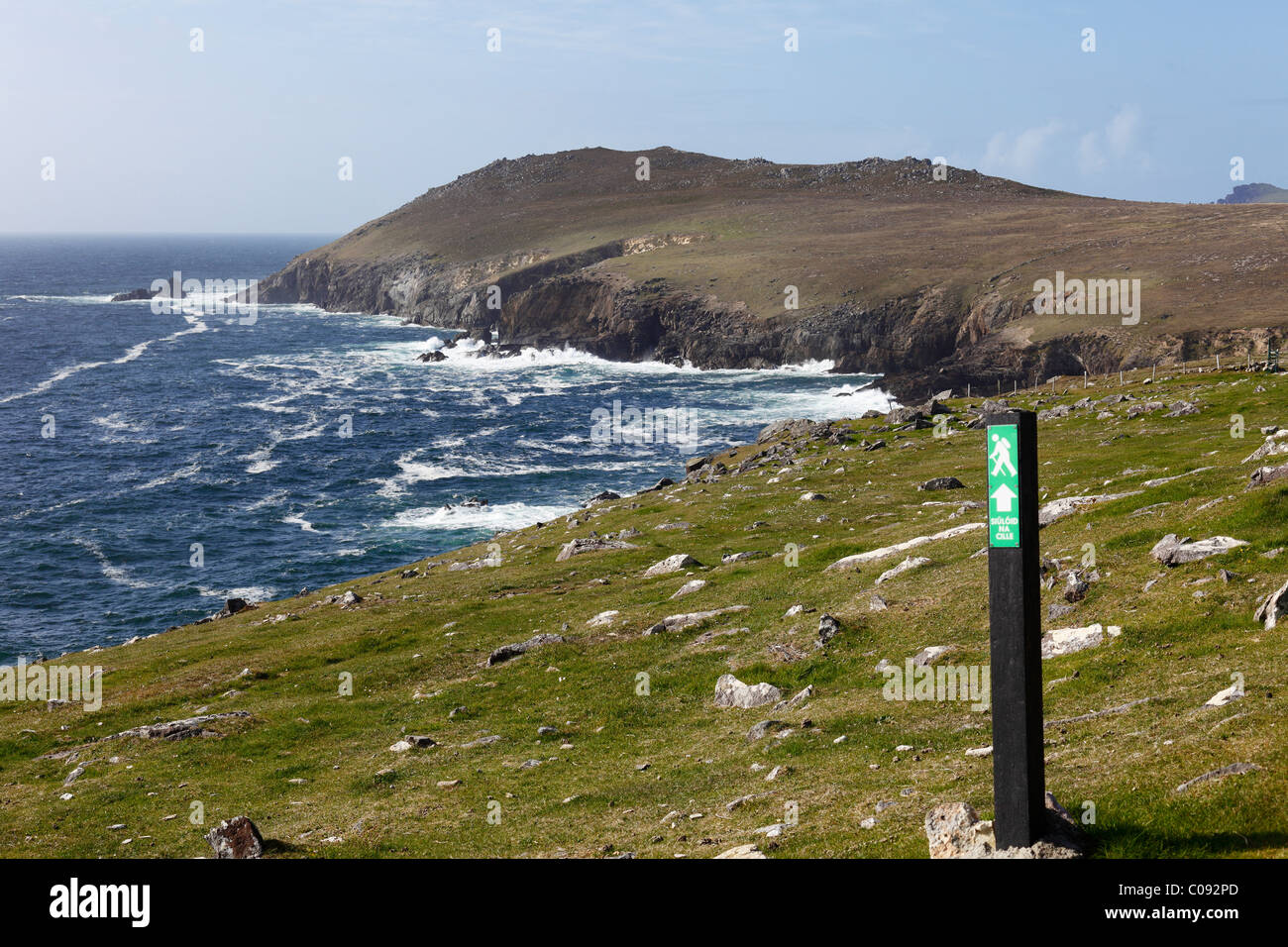 Sentiero blaze, a Dunquin, penisola di Dingle, nella contea di Kerry, Irlanda Isole britanniche, Europa Foto Stock