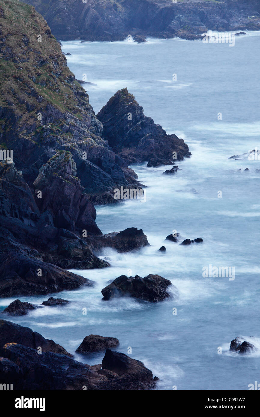 Surf, Dunmore Testa, penisola di Dingle, nella contea di Kerry, Irlanda Isole britanniche, Europa Foto Stock